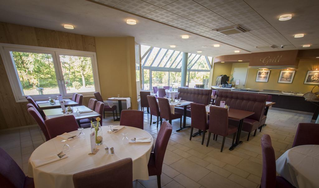 Logis Hotel Des Cepages อาร์บัวส์ ภายนอก รูปภาพ